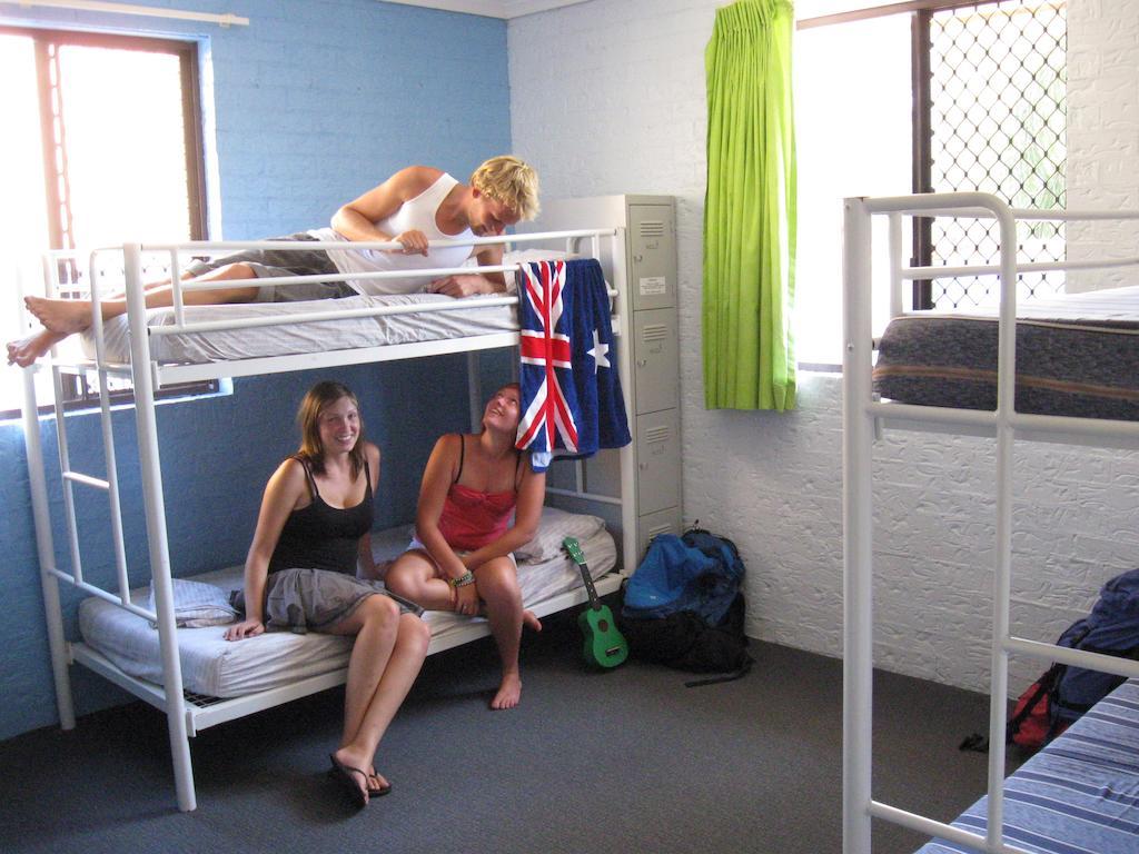 Aussitel Backpackers Hostel Coffs Harbour Bilik gambar